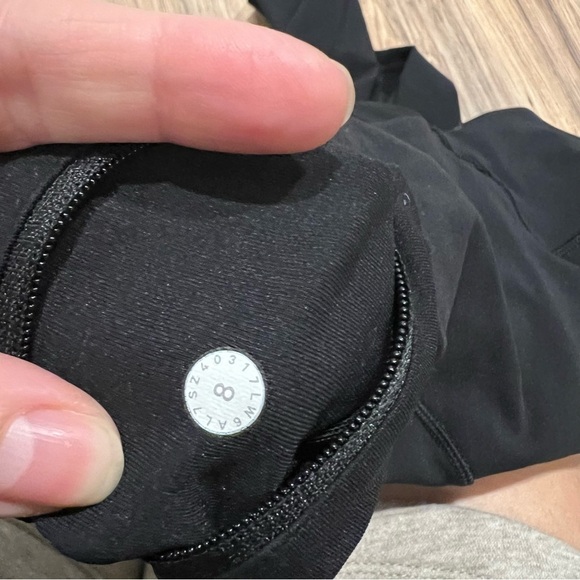 Lululemon Speed Up Crop 21" - Picture 8 of 8